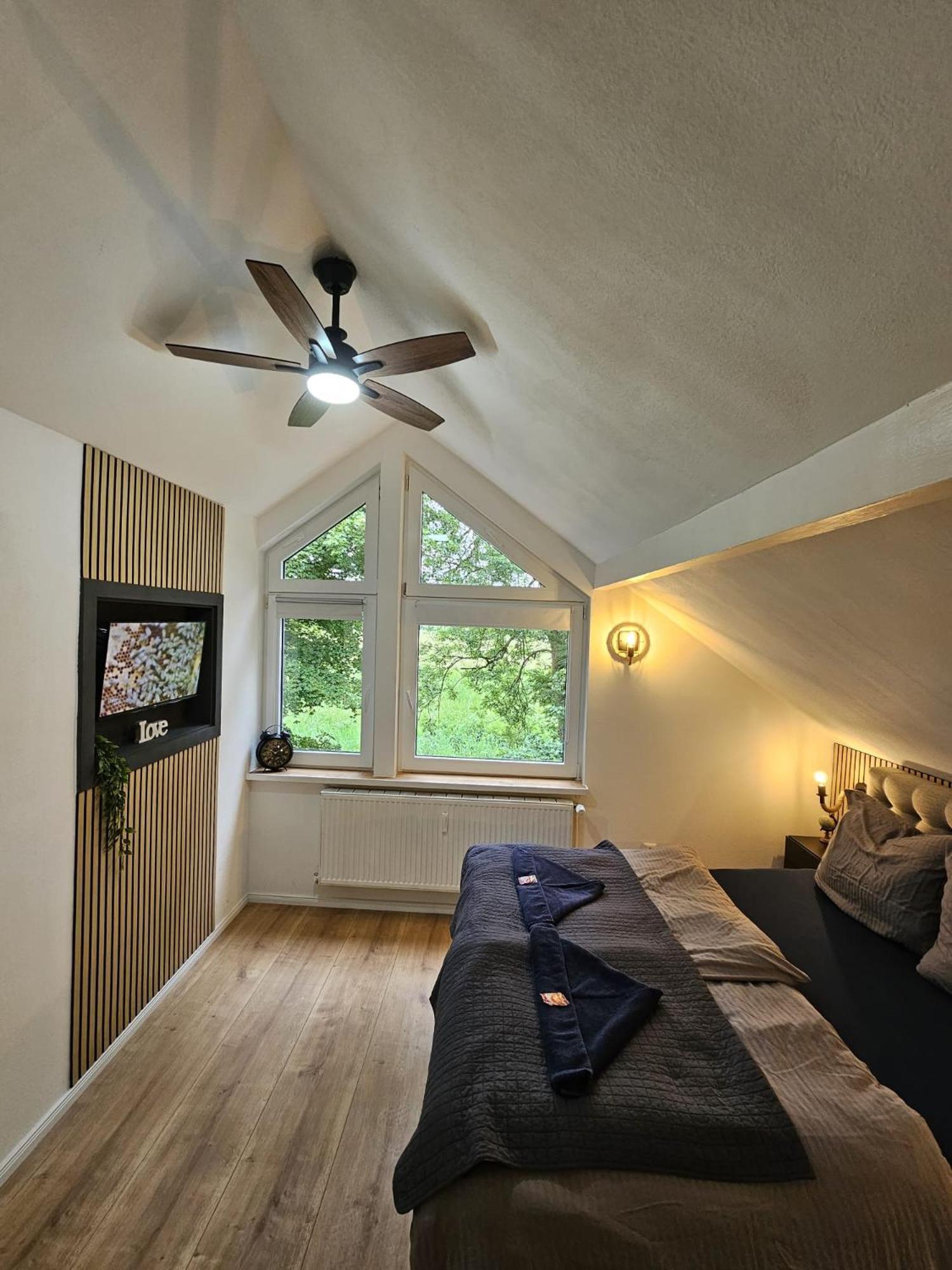 Tautraum Suite Mit Whirlpool Und Gruenem Ausblick Wilhelmshaven Exterior foto