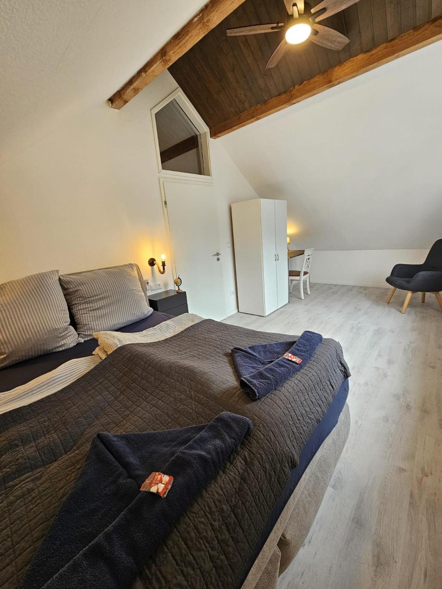 Tautraum Suite Mit Whirlpool Und Gruenem Ausblick Wilhelmshaven Exterior foto