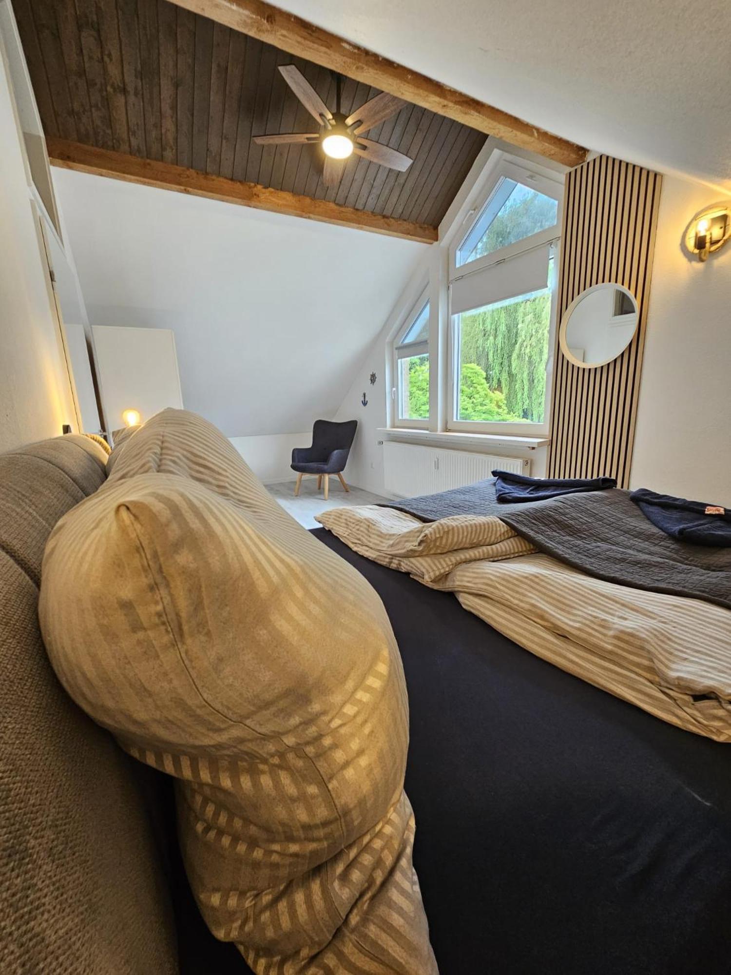 Tautraum Suite Mit Whirlpool Und Gruenem Ausblick Wilhelmshaven Exterior foto