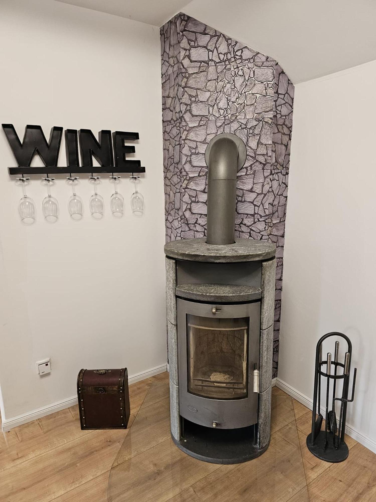 Tautraum Suite Mit Whirlpool Und Gruenem Ausblick Wilhelmshaven Exterior foto